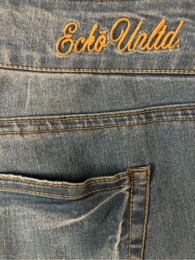 Y2K Ecko Unltd. Embroidered Light Blue Denim Jeans Size 15/16